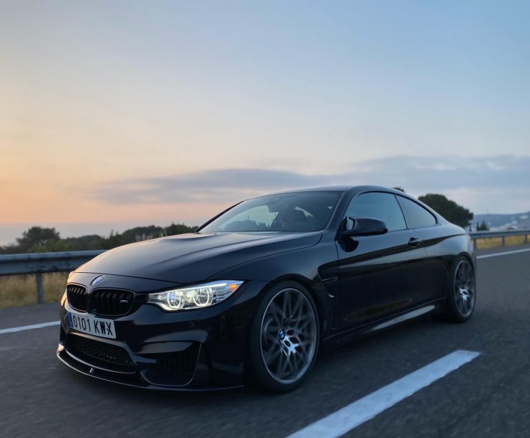 Pasos para importar un coche a España y la Importancia de contratar un servicio profesional.